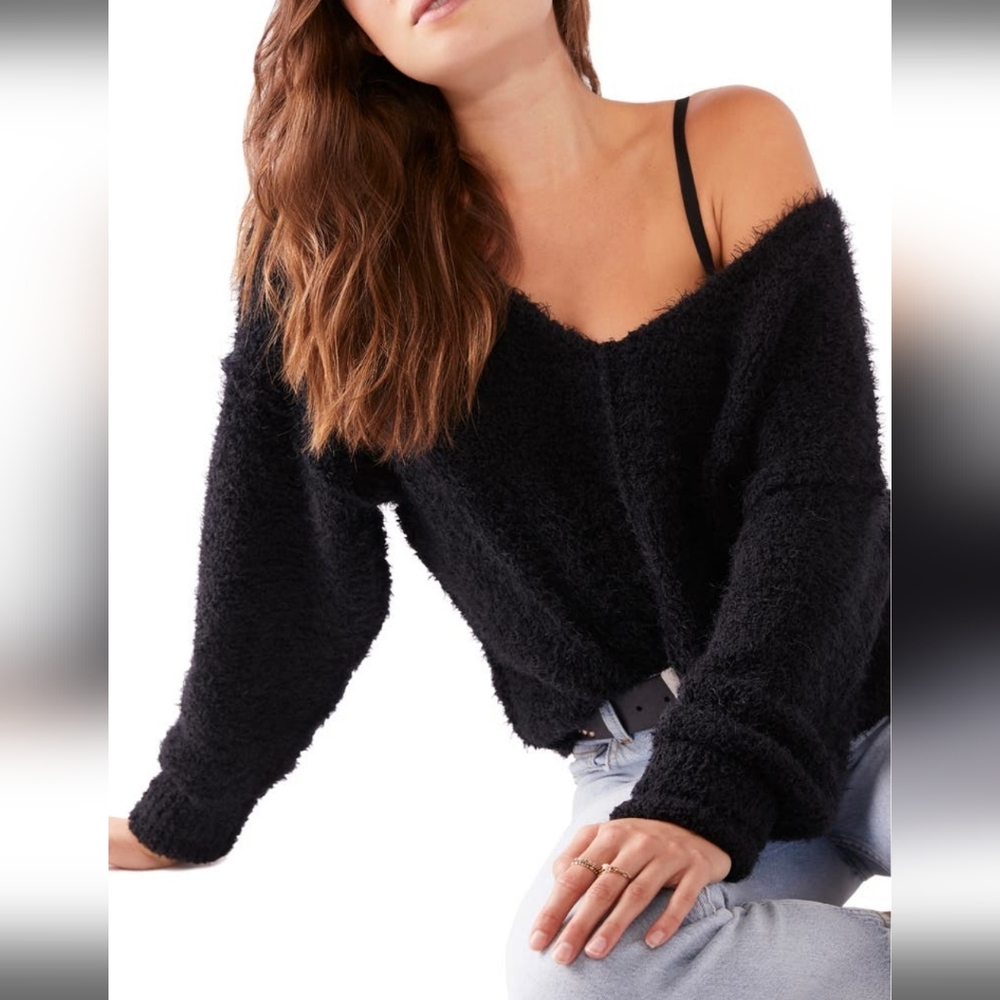 NEW FREE PEOPLE | $108 Icing V Pullover Sweater